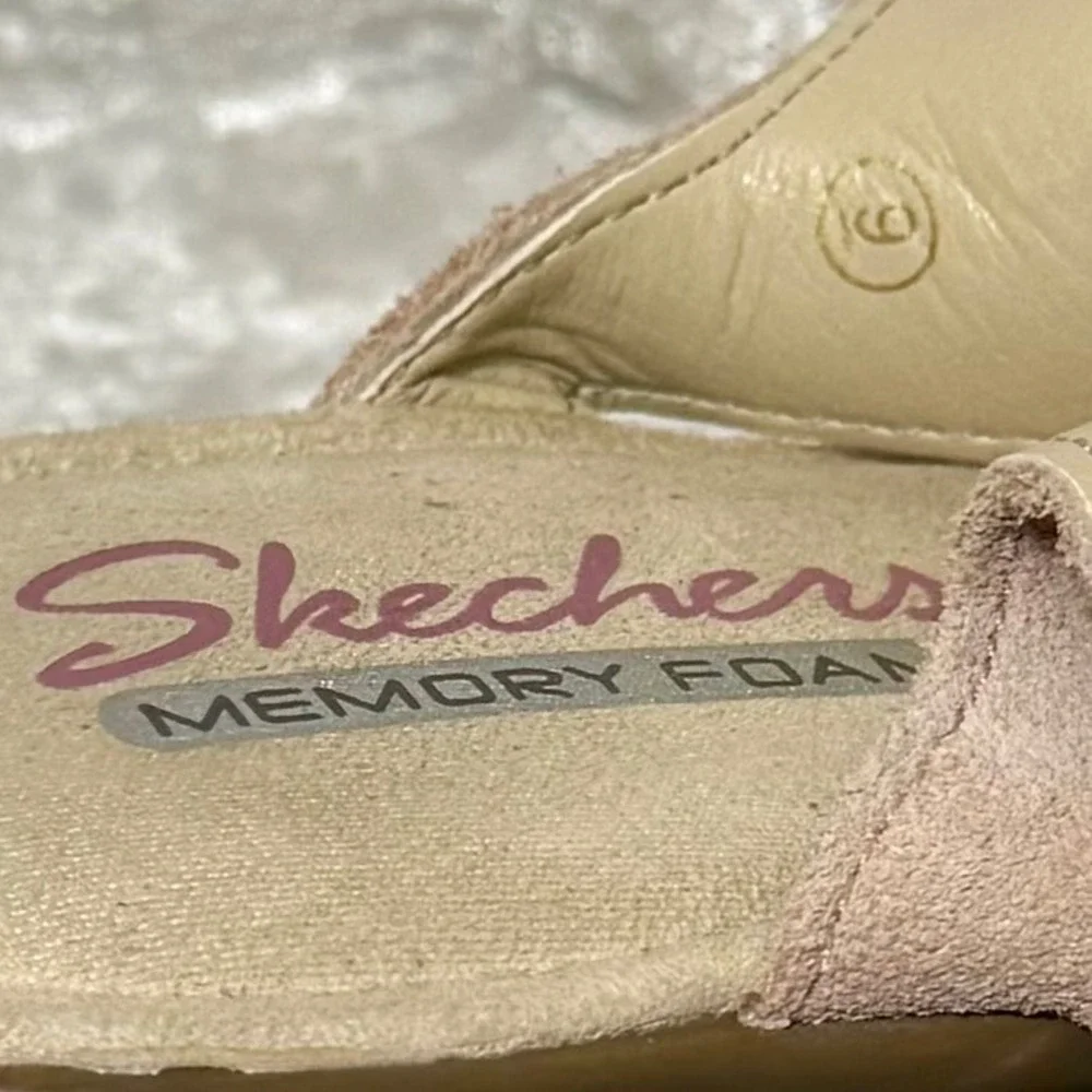 Skechers brand size